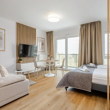 Very Berry - Naramowicka 106a - Z Garazem I Balkonem- Self Check In 24h Poznań