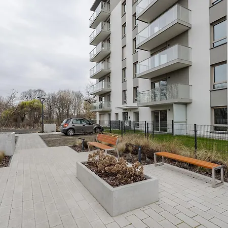 Very Berry - Naramowicka 106a - Z Garazem I Balkonem- Self Check In 24h * Poznań