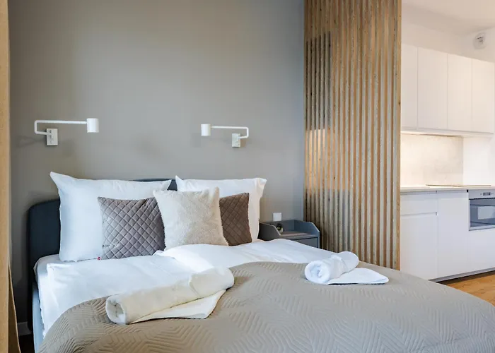 公寓 Very Berry - Naramowicka 106a - Z Garazem I Balkonem- Self Check In 24h