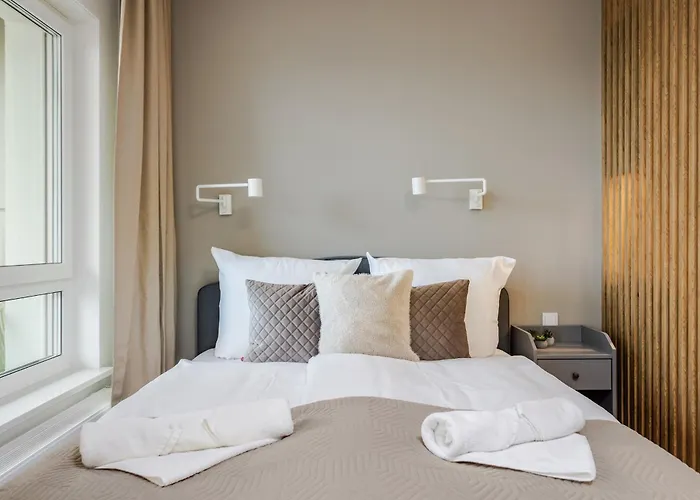 公寓 Very Berry - Naramowicka 106a - Z Garazem I Balkonem- Self Check In 24h *