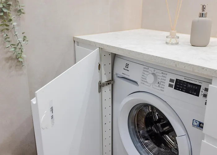 Very Berry - Naramowicka 106a - Z Garazem I Balkonem- Self Check In 24h *