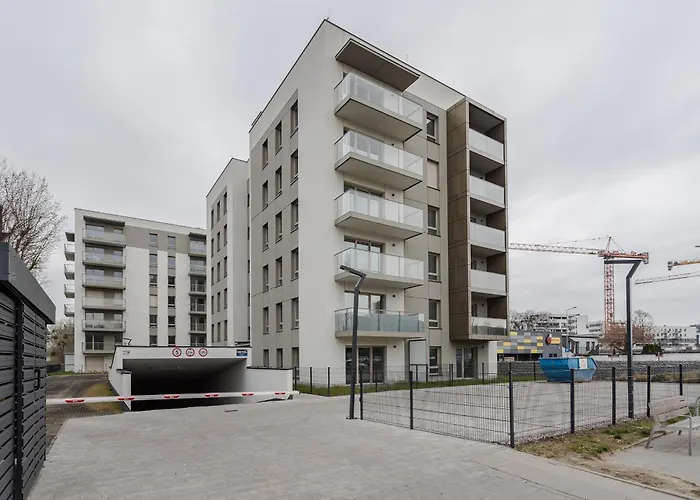 Very Berry - Naramowicka 106a - Z Garazem I Balkonem- Self Check In 24h *